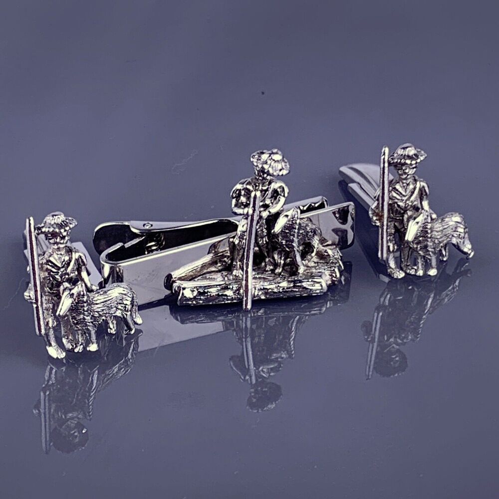 Hunter Shepherd Scout Dog Cufflinks Tie Clip Silver Tone Retriever Vintage